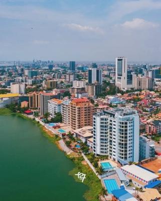 Strategic Plot Measuring 2000sqm, Ahmadu Bello Way, Victoria Island (vi), Lagos, Flat / Apartment Joint Venture
