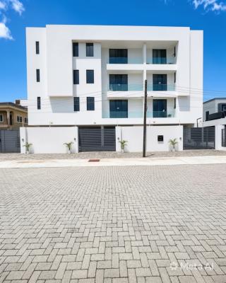 Lovely 2 Bedroom Apartment with Bq, Lekki, Lekki, Lagos, Block of Flats for Sale