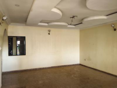 2 Bedrooms Flat with Study Room, Agbaje Jeremy Close, Durumi, Abuja, Flat / Apartment for Rent