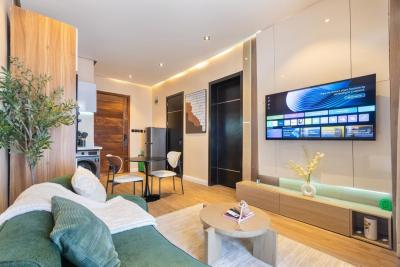 Luxury 1 Bedroom Apartment with Pool and Ps5, Housekeeping,cinema Movies,gymnasium,inbuilt Speakers, Ikate, Lekki, Lagos, Flat / Apartment Short Let