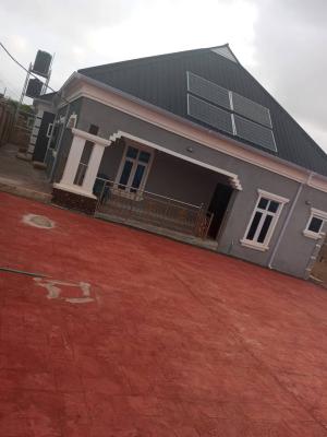 a Standard 5bedroom Self Compound, Christ High School Akala Express Way Ibadan, Ibadan, Oyo, Flat / Apartment for Rent