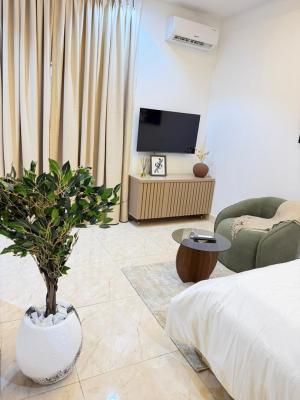 a Beautiful 4 Bedroom Apartment, Mabushi, Mabushi, Abuja, Flat / Apartment Short Let