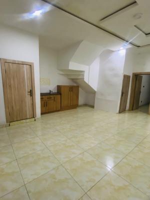 Mini Flat, Royal Pine Estate, Gate 3, Orchid Road., Lekki Phase 2, Lekki, Lagos, Flat / Apartment for Rent