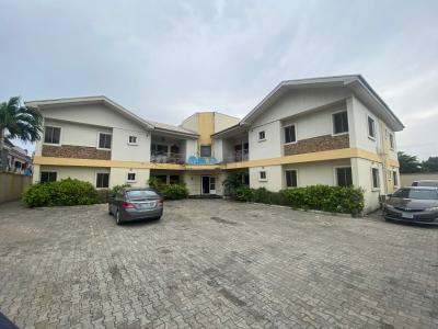 Self-serviced 3-bedroom Flat on The 1st Floor., Lekki Right, Lekki Phase 1, Lekki, Lagos, Flat / Apartment for Rent