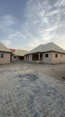 Luxurious Spacious 2 Bedroom Semi Detached Bungalow, Jikwoyi District, Jikwoyi, Abuja, Semi-detached Bungalow for Rent