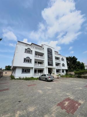 Scenic 4-bedroom Waterfront Apartment with Bq, Lekki Phase 1, Lekki, Lagos, Flat / Apartment for Rent