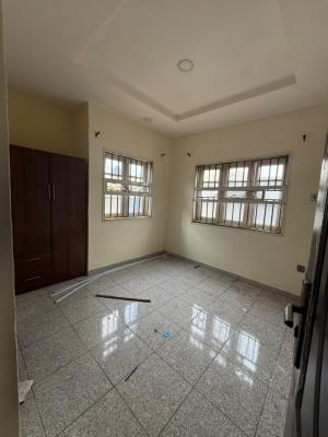 2 Bedroom Flat, Daramola Close Opposite Carlton Gate Estate, Ibadan, Oyo, Flat / Apartment for Rent