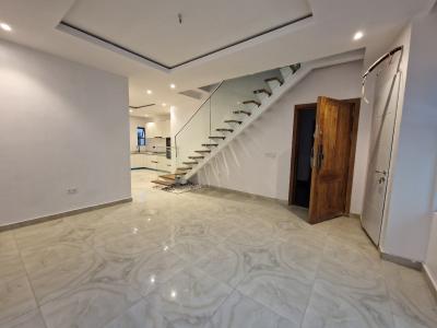 2 Bedroom Maisonette, Off Fredoom Way, Lekki Phase 1, Lekki, Lagos, Flat / Apartment for Rent