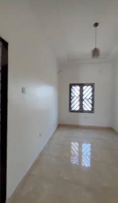 Standard Spacious 2 Bedroom on First Floor., By Gilmore, Jahi, Abuja, Flat / Apartment for Rent
