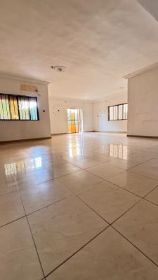 Clean and Very Lovely Spacious 3 Bedroom Apartment, Utako, Abuja, Flat / Apartment for Rent