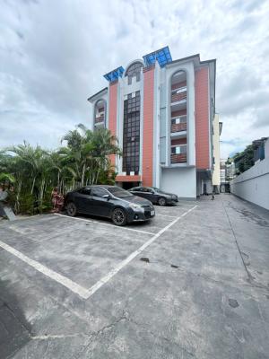 Spacious 2 Bedroom Apartment, Victoria Island (vi), Lagos, Flat / Apartment for Rent