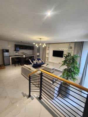 Luxurious Fully Furnished Two Bedroom Maisonette