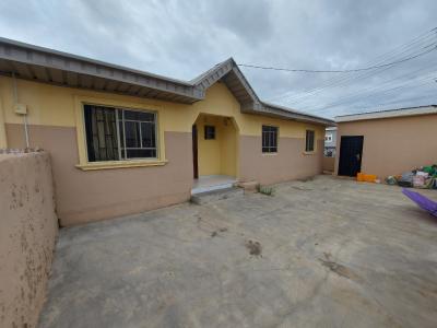 3 Bedroom Bungalow Ensuite (4 Toilets), Wemabod Estate, Magboro, Ogun, Semi-detached Bungalow for Sale