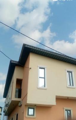 Clean 2bedroom Flat, Peace Estate, Maryland, Lagos, Flat / Apartment for Sale