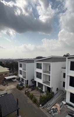 Luxurious 5bedroom En-suite Duplex with 2unitsbq, in an Estate, Asokoro District, Abuja, Terraced Duplex for Sale
