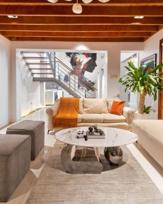 Luxury 2 Bedroom Loft with Pool and PS5 — Lekki, Lagos