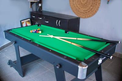 Cozy 3 Bedroom with Snooker Board, Gbagada, Lagos, Flat / Apartment Short Let