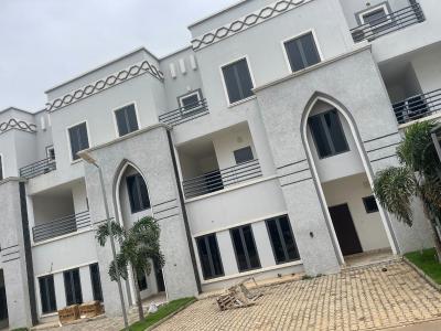 4 Bedroom Terrace with a BQ