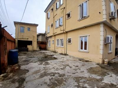 Well Maintained Mini Flat Upstairs, Okera Nla Off Ado Road, Ajah, Ajah, Lagos, Mini Flat (room and Parlour) for Rent