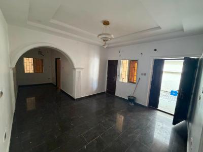 Nice and Well Maintained 2 Bedrooms Self Service Apartment, Off Admiralty Way, Lekki Phase 1, Lekki, Lagos, Flat / Apartment for Rent