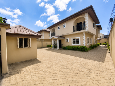Commercial Property for Lease, Lekki Phase 1, Lekki, Lagos, Commercial Property for Rent
