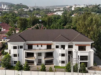 4 Units of 3 Bedroom Apartment and 1 Unit of 5 Bedroom Pent House
