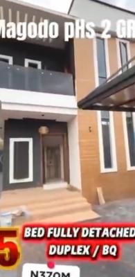 *5 Bedroom Detached Magodo Phase 2 Gra Detached with Rm Bq*   *price 3, Gra Phase 2, Magodo, Lagos, Detached Duplex for Sale