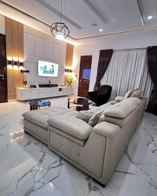 Fully Furnished Serviced Luxury 3bedrooms with Bq, Pool, Lift & Gym, Old Ikoyi Off Rewane Road, Ikoyi, Lagos, Flat / Apartment for Rent