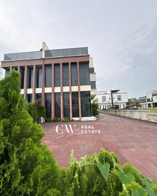 7 Bedroom Semi-detached Duplex with Bq, Lekki, Lagos, Semi-detached Duplex for Rent