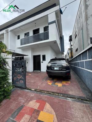 Maintained 4 Bedroom Semi-detached Duplex with Bq, Orchids, Lekki, Lagos, Semi-detached Duplex for Rent