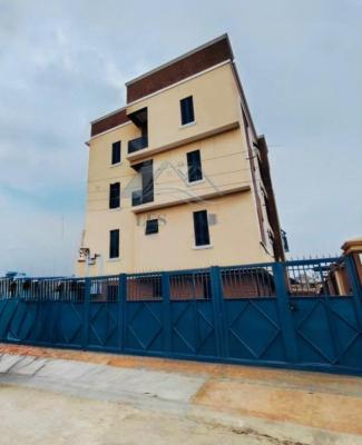 Newly Built 2 Bedroom Apartment, Yaba, Lagos, Block of Flats for Sale