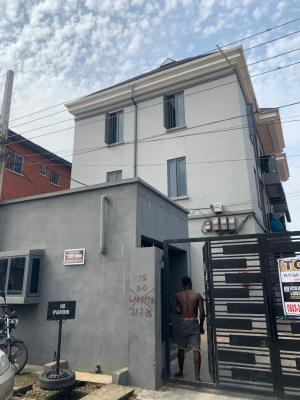 Nice and Spacious 2 Bedroom, Gbagada, Lagos, Flat / Apartment for Rent