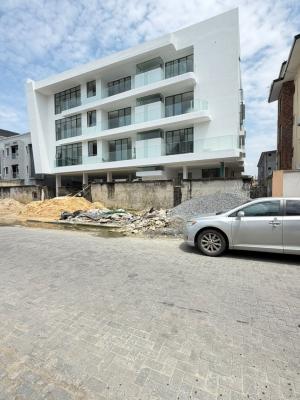 Spacious 2 Bedroom Apartment with Elevator and Swimming Pool, Lekki Phase 1, Lekki, Lagos, Flat / Apartment for Sale