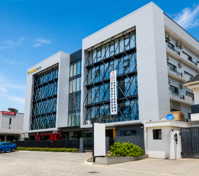 Shopping Mall on 1300sqm, Lekki, Lagos, Plaza / Complex / Mall for Sale