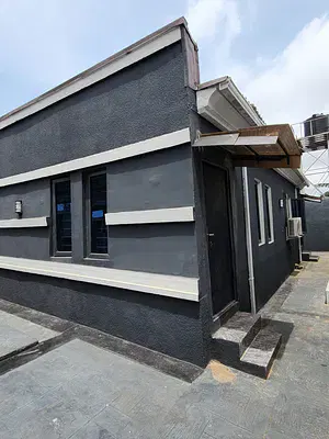 Well Located, Luxury and Spacious Studio Apartment — Efab Verizon Estate, Karsana, Abuja