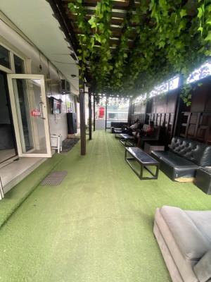Great Investment Opportunity of 4 Storey-building Hotel on Expressway, Abijo Ajah, Lekki Expressway, Lekki, Lagos, Hotel / Guest House for Sale
