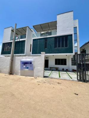 Luxury 4 Bed Semi Detached Home with BQ