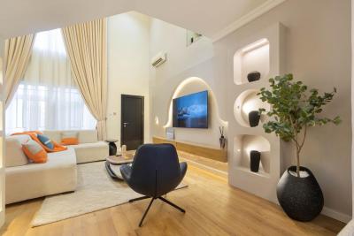 Three Bedroom Apartment, Lekki Phase 1, Lekki, Lagos, House Short Let