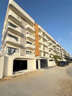 Luxury 2 Bedroom Apartment with Swimming Pool, Freedomway Lekki Phase 1, Lekki, Lagos, Flat / Apartment for Rent