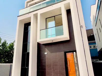 5 Bedroom Duplex