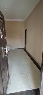 a Very Good Spacious 2-bedroom Flat, After The Court. ( Video of The House Is Attached), Apo Resettlement, Apo, Abuja, Flat / Apartment for Rent