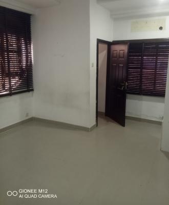 Well Maintained and Serviced One Room Self Contain Apartment, Off Ligali Ayorinde Street, Victoria Island (vi), Lagos, Self Contain (single Rooms) for Rent