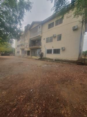 3 Bedroom Flat, Gwarinpa Main, Gwarinpa, Abuja, Block of Flats for Sale