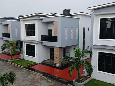 Luxury New 4 Bedrooms Duplex All Rooms En Suite