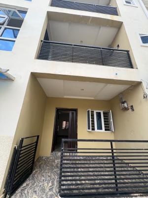 3-bedroom + 1 Room Basement, Von Axis, Lugbe District, Abuja, Flat / Apartment for Rent