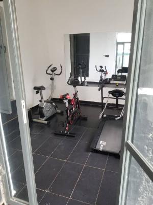 2 Bedroom Apartment with Spacious Living Room, Lekki Phase 1, Lekki, Lagos, Flat / Apartment for Rent