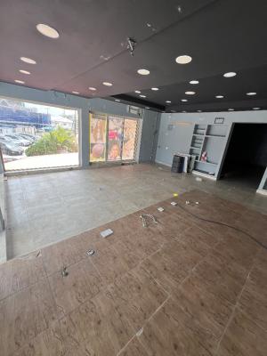 Very Spacious Shop Space Good for Saloon Or Spa, Lekki Phase 1, Lekki, Lagos, Shop for Rent
