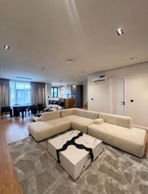 Tastefully Furnished 2 Bedroom Apartment with Pool Gym and Elevator, Lekki Phase 1, Lekki, Lagos, Flat / Apartment for Rent