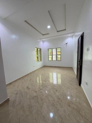 Neatly Built 3 Bedroom Apartment in Magodo Gra 2 Shangisha, Magodo Gra Phase 2 Off Cmd Road Ikosi Lagos Nigeria, Gra Phase 2, Magodo, Lagos, Flat / Apartment for Sale