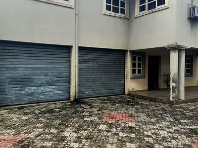 Lovely 5 Bedroom Duplex with In-Built Garage